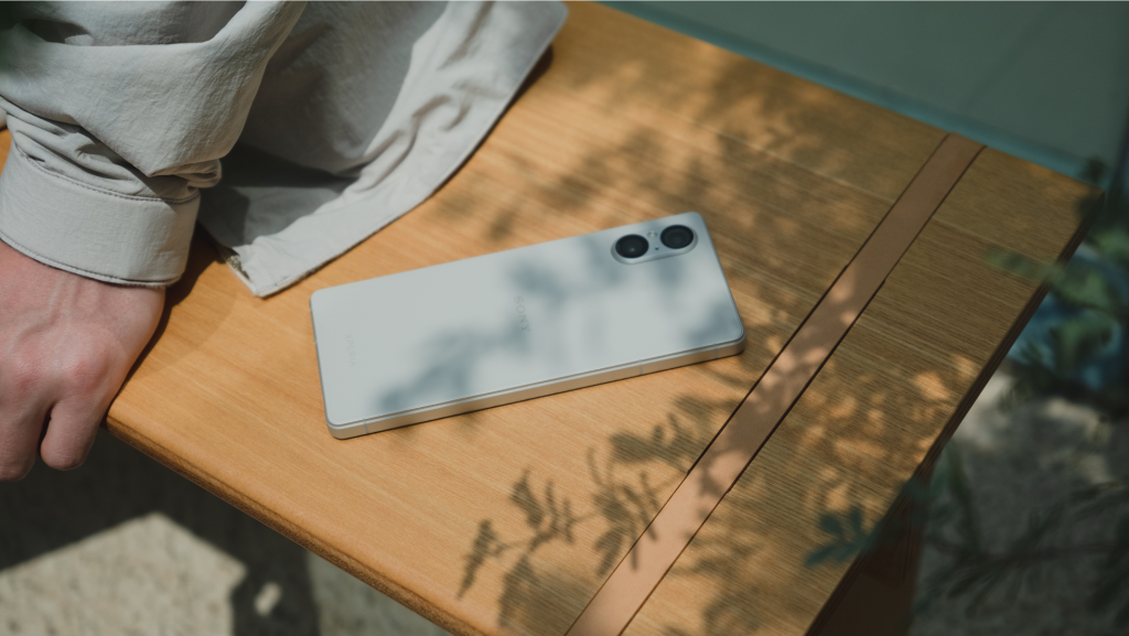 おすすめしない機種③　Xperia 5 V
